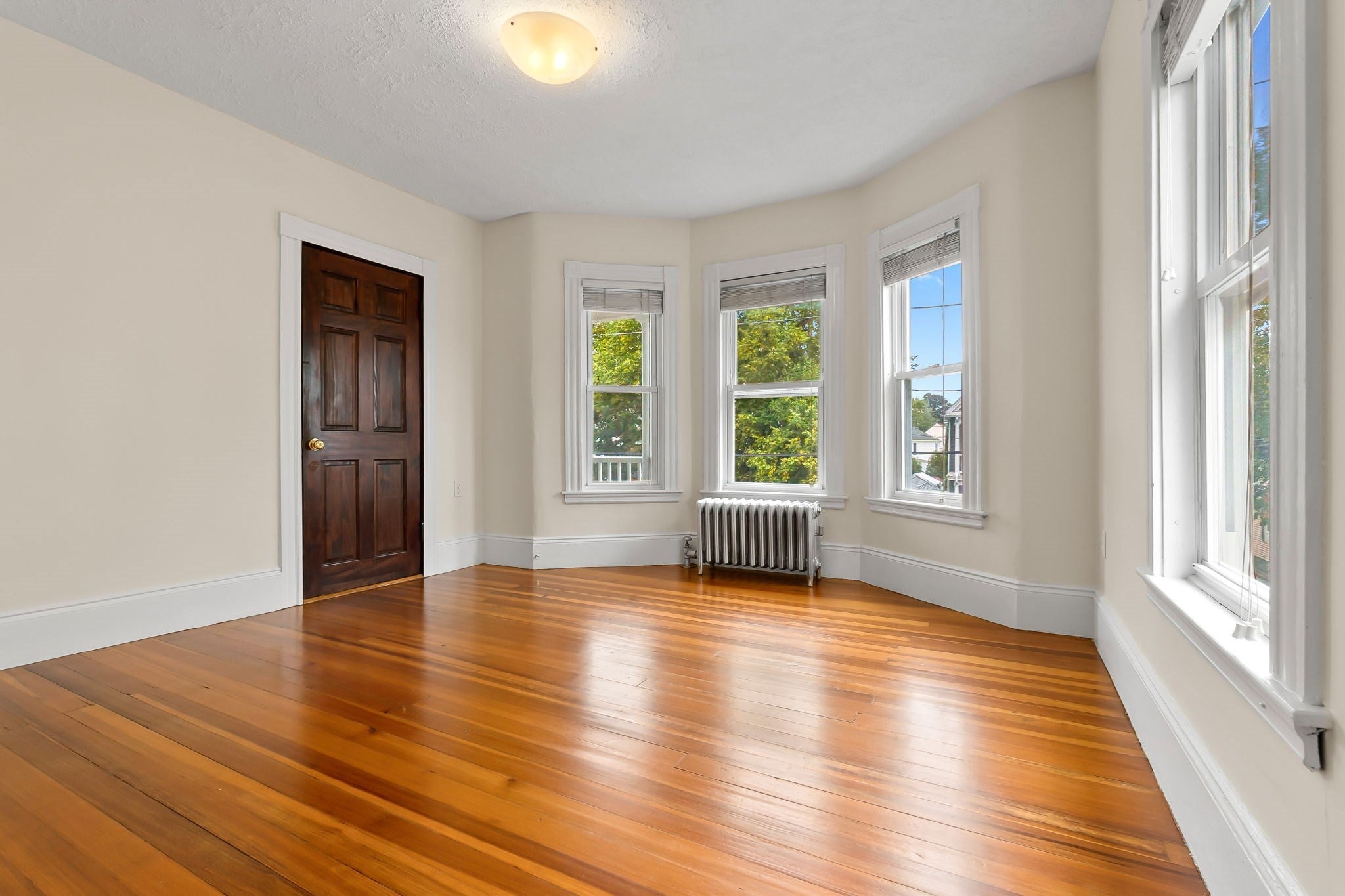 33 Dunlap Street 2