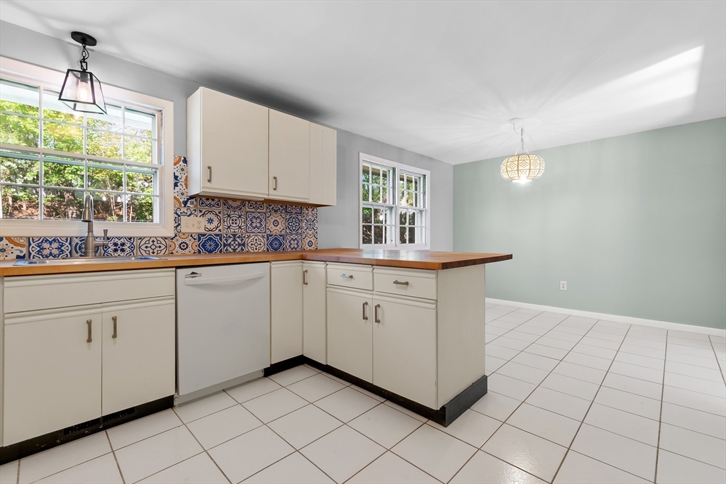 68 Birch St, Peabody, MA, 68 Birch St, Peabody, MA Photo #11