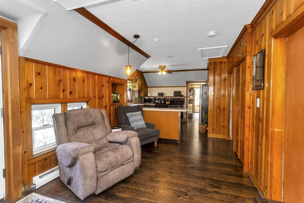 157 Pendleton Ave