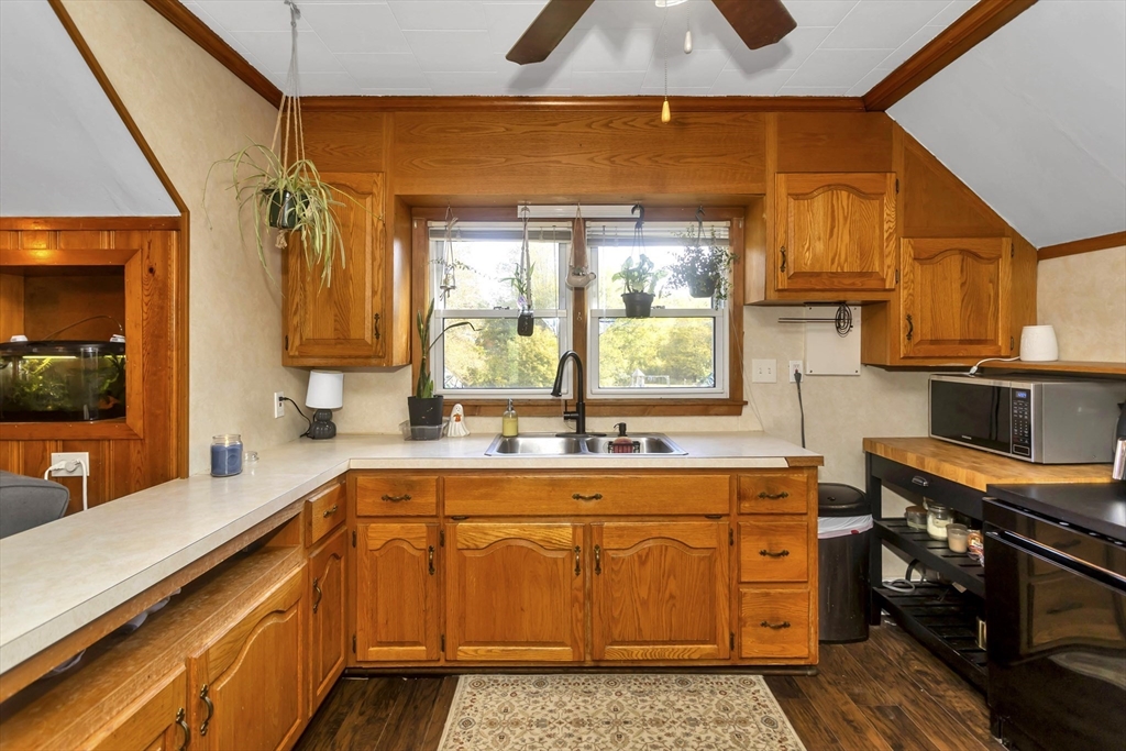 157 Pendleton Ave