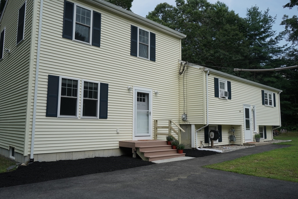 295 Oak St