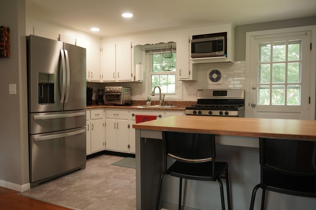 295 Oak St, Halifax, MA, 295 Oak St, Halifax, MA Photo #10