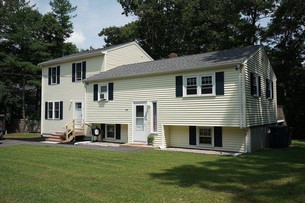 295 Oak St