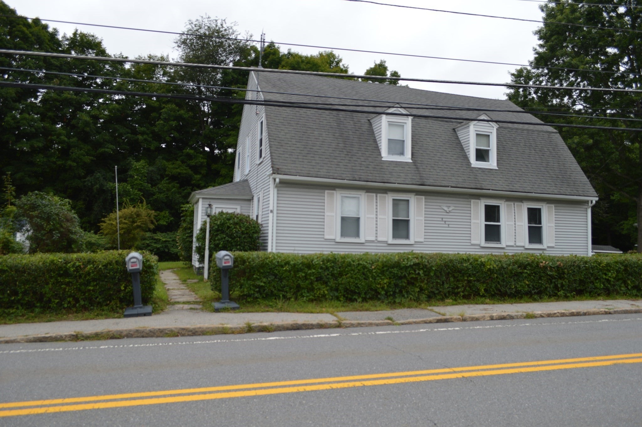Photo of 444 Putnam Hill Rd, Sutton, MA