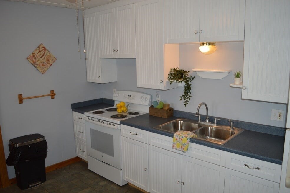 444 Putnam Hill Rd, Sutton, MA, 444 Putnam Hill Rd, Sutton, MA Photo #16