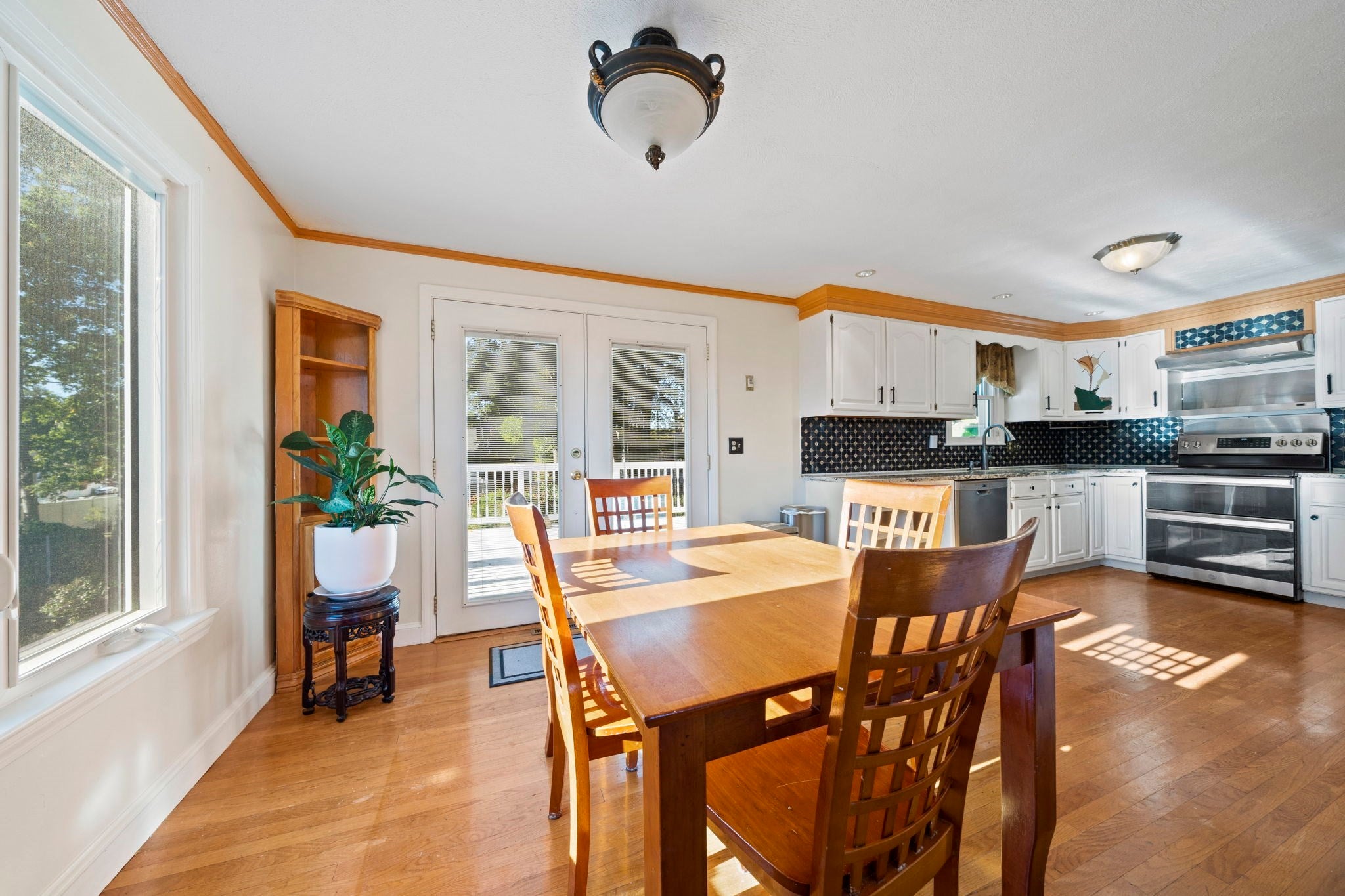 22 Kimberly Lane, Randolph, MA Photo #8