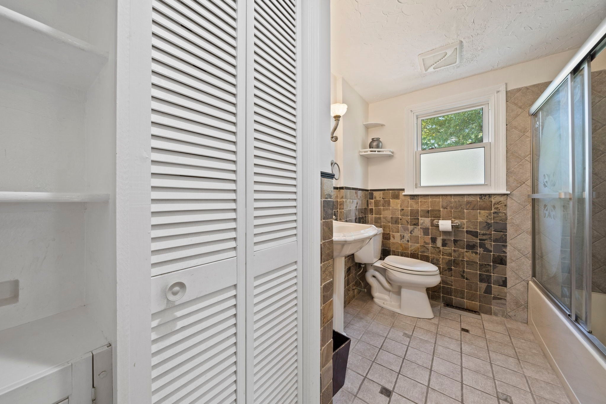22 Kimberly Lane, Randolph, MA Photo #18