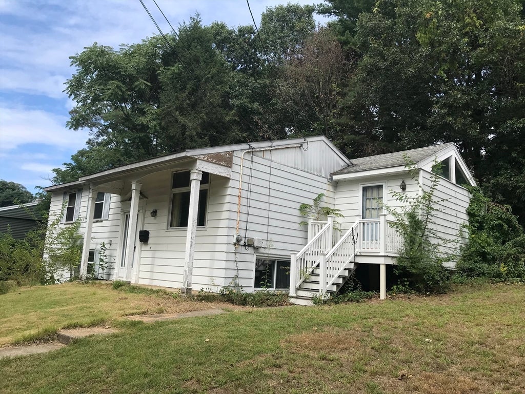 170 Bradley St, Lowell, MA, 170 Bradley St, Lowell, MA Photo #3