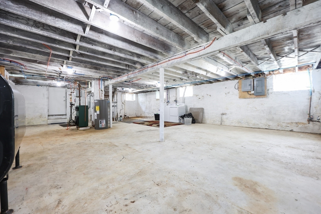 Johnston, Rhode Island 02919, United States, 4 Bedrooms Bedrooms, ,2 BathroomsBathrooms,Residential,Active,185594