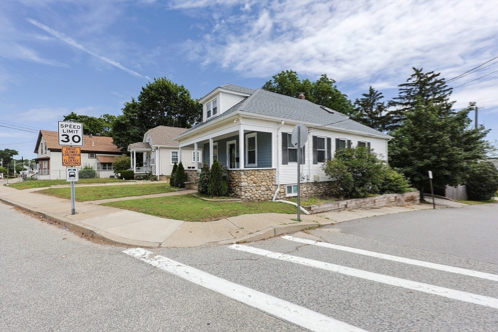 Johnston, Rhode Island 02919, United States, 4 Bedrooms Bedrooms, ,2 BathroomsBathrooms,Residential,Active,185594