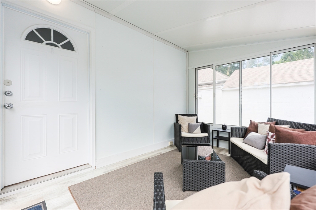 Johnston, Rhode Island 02919, United States, 4 Bedrooms Bedrooms, ,2 BathroomsBathrooms,Residential,Active,185594