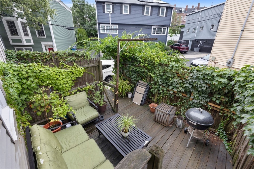526-528 Medford St #1, Boston, MA Photo #17