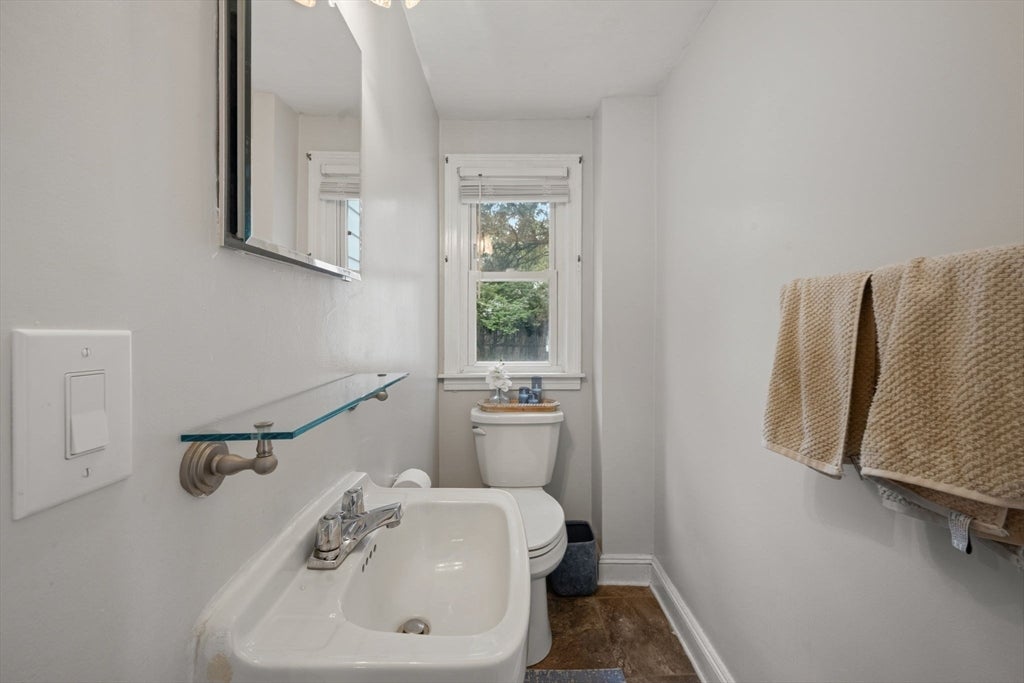 212 Emerson St, Springfield, MA, 212 Emerson St, Springfield, MA Photo #28