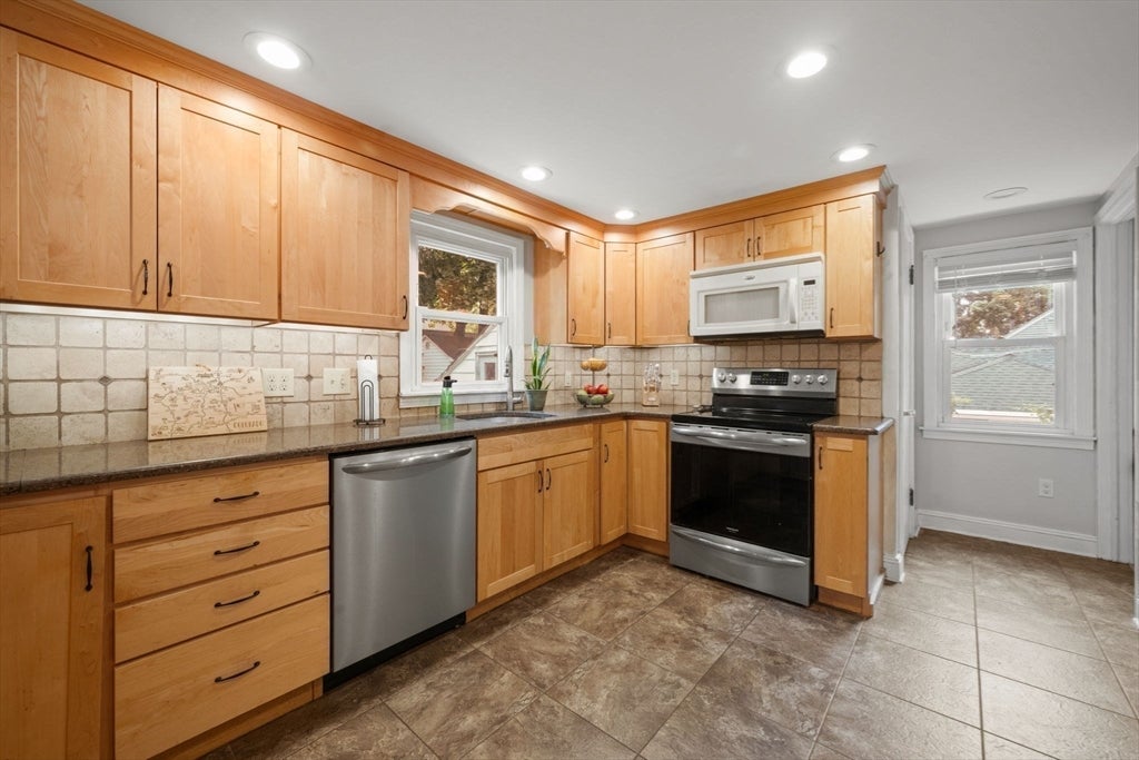 212 Emerson St, Springfield, MA, 212 Emerson St, Springfield, MA Photo #26