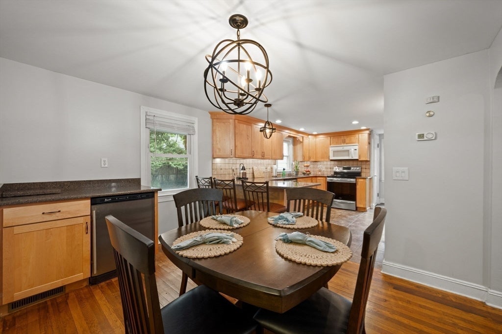 212 Emerson St, Springfield, MA, 212 Emerson St, Springfield, MA Photo #10