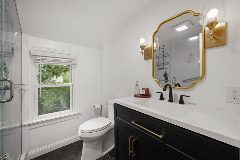 212 Emerson St, Springfield, MA, 212 Emerson St, Springfield, MA Photo #18