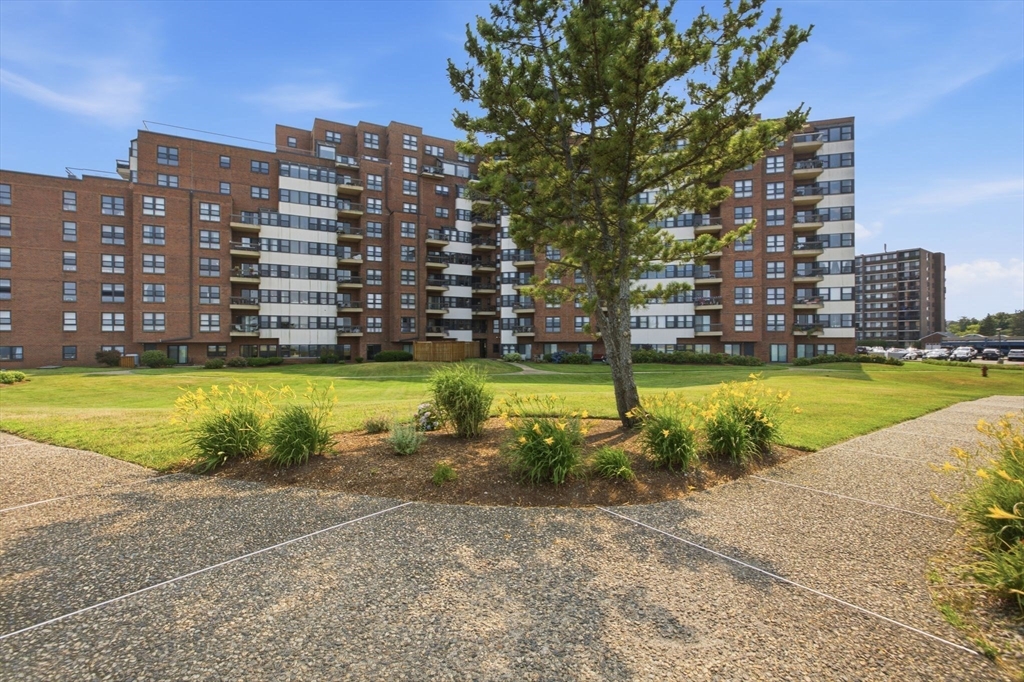 1 Seal Harbor 210