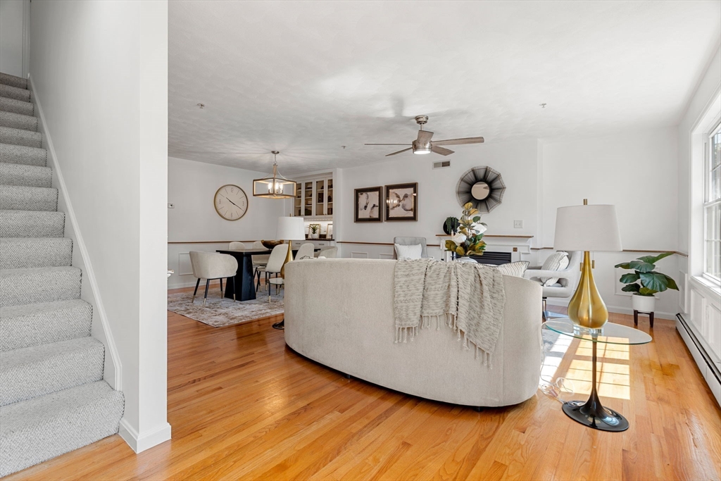 997 Main St 1