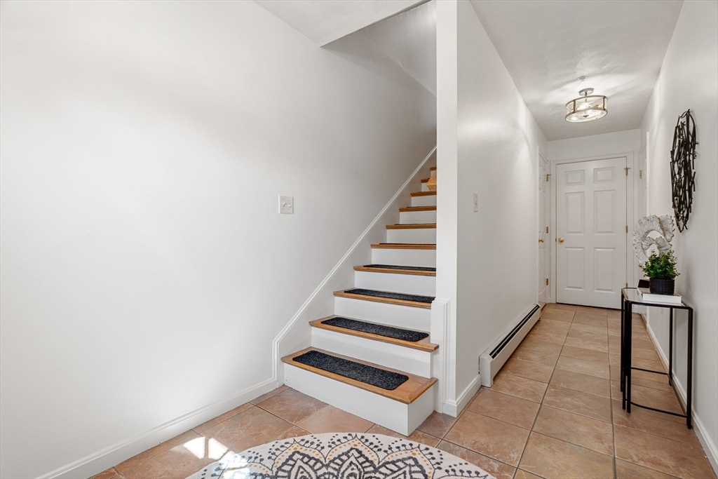 997 Main St 1