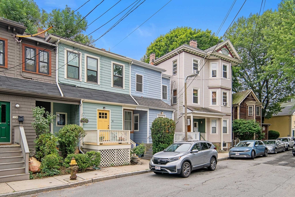 38 Newbern St
