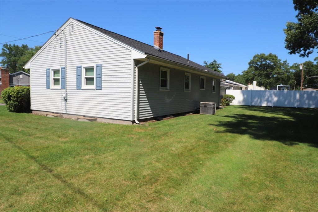 25 Peer St, Springfield, MA, 25 Peer St, Springfield, MA Photo #5
