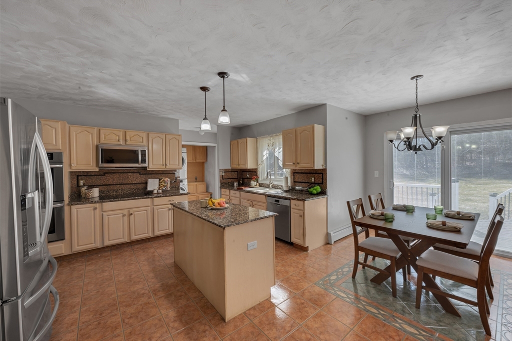 13 Stoneybrook Rd