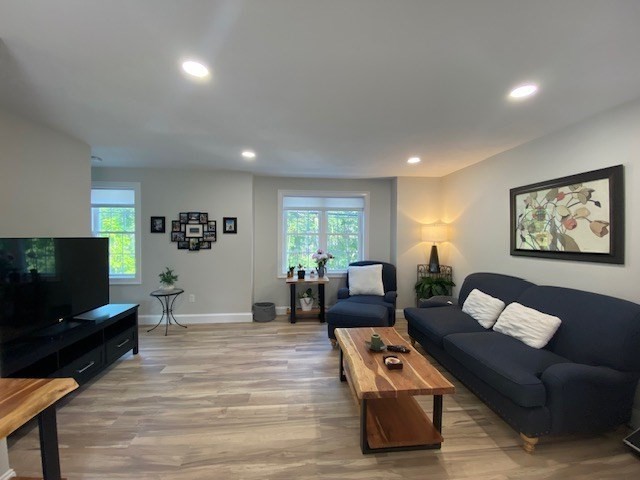 152 W Main St A