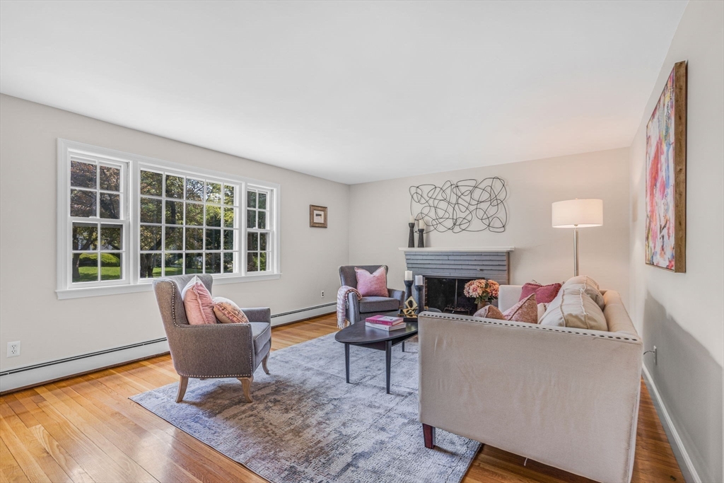 4 Fairway Road