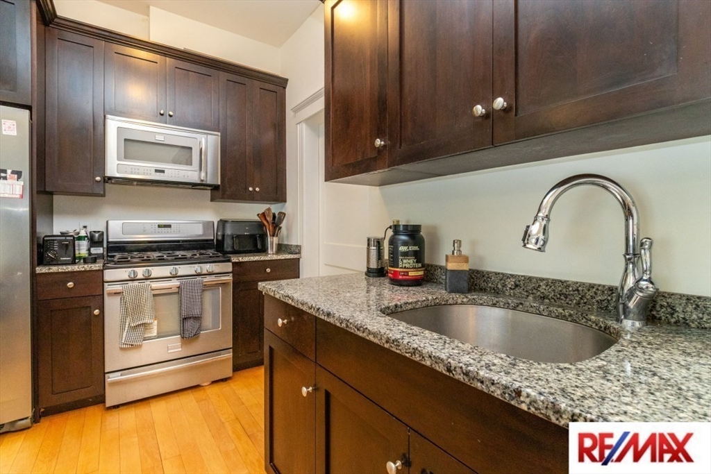 61 Bolton Street #101, Cambridge, MA Photo #9