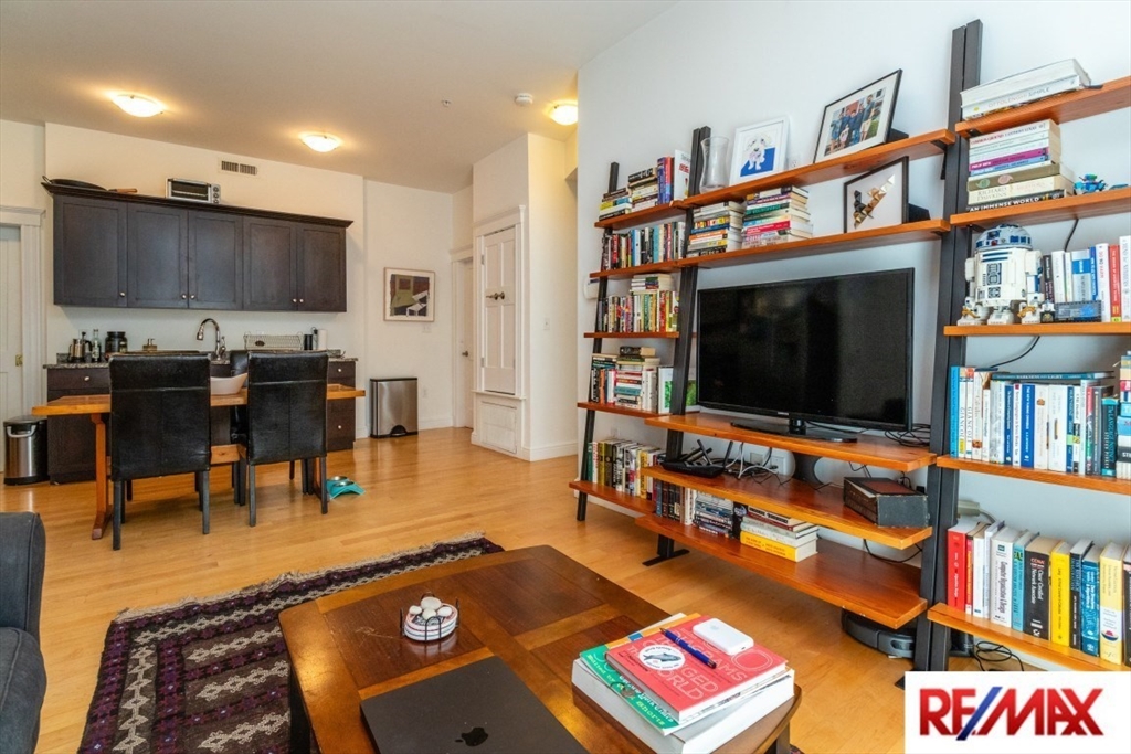 61 Bolton Street 101