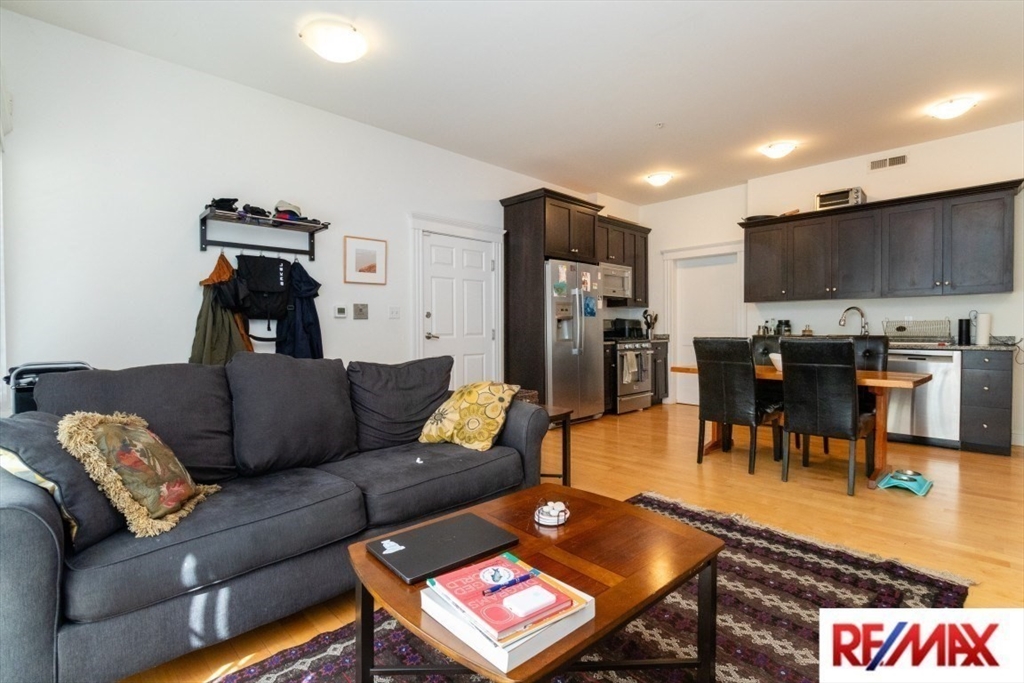 61 Bolton Street 101