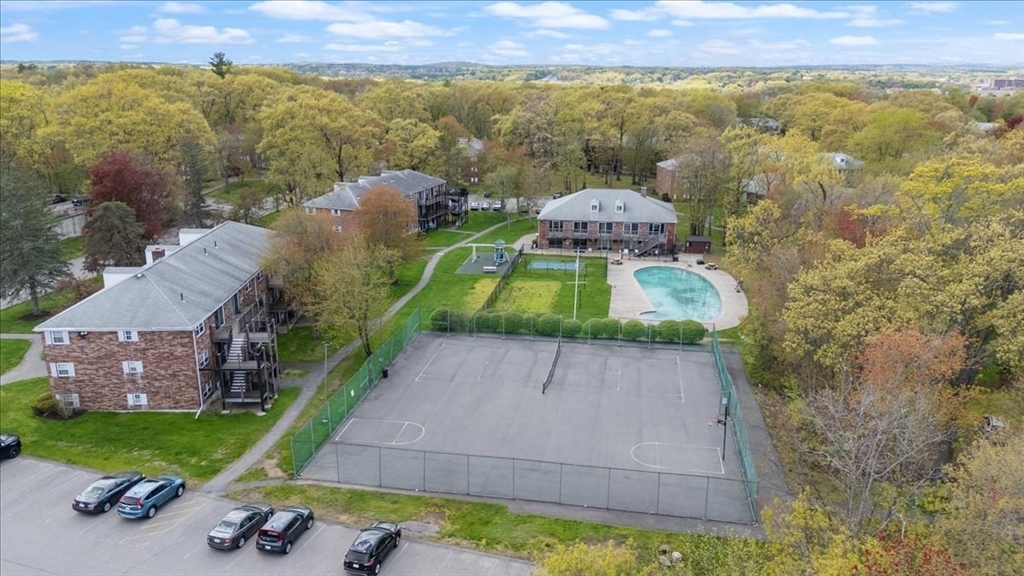 39 Farrwood Ave 1