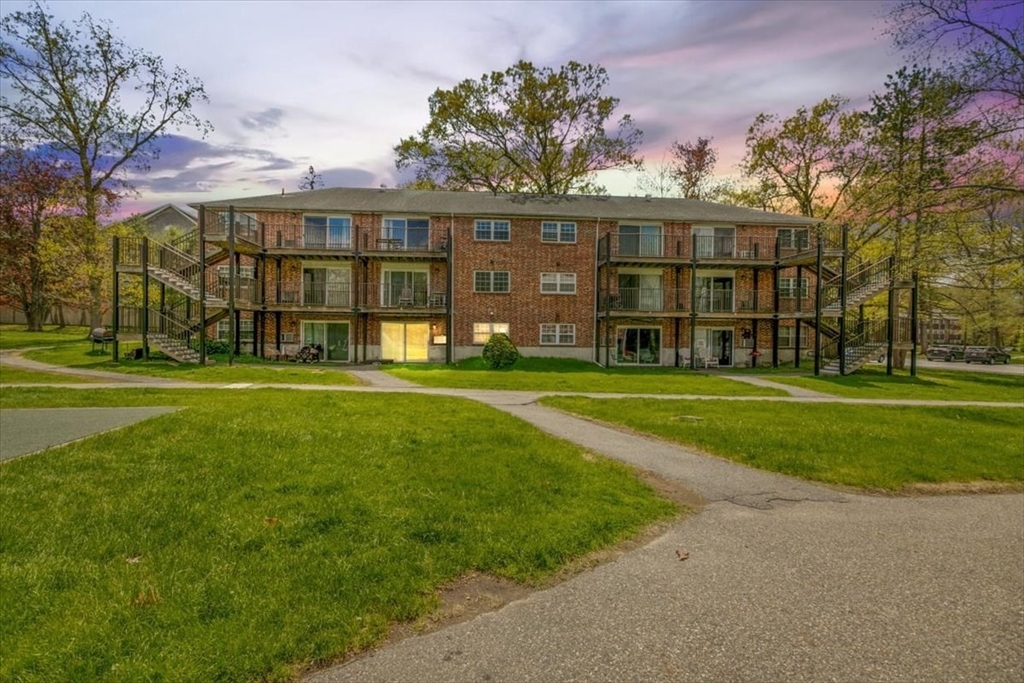 39 Farrwood Ave 1