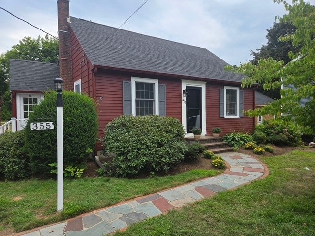 Photo of 355 South Street, Reading, MA
