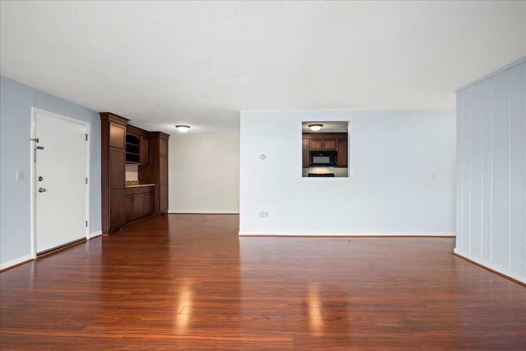 26 Williamsburg Court 22