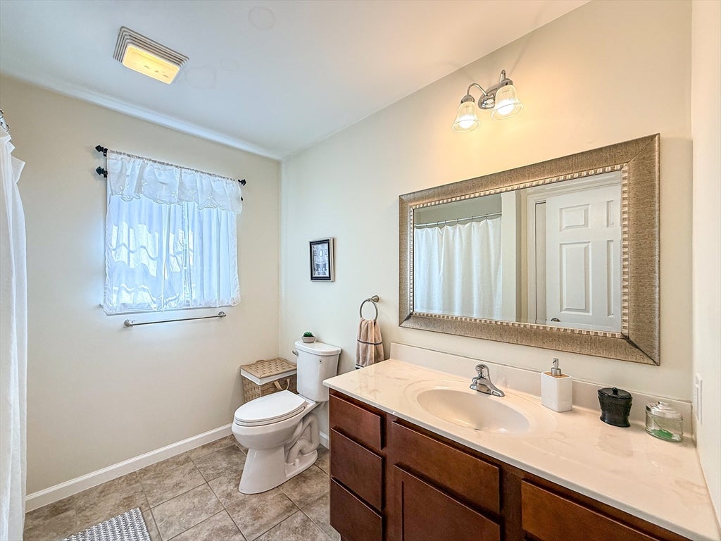 52 Phelps St, Marlborough, MA Photo #27