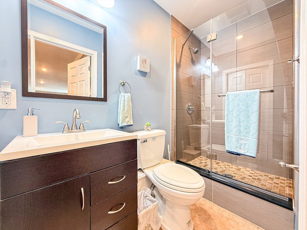 52 Phelps St, Marlborough, MA Photo #34