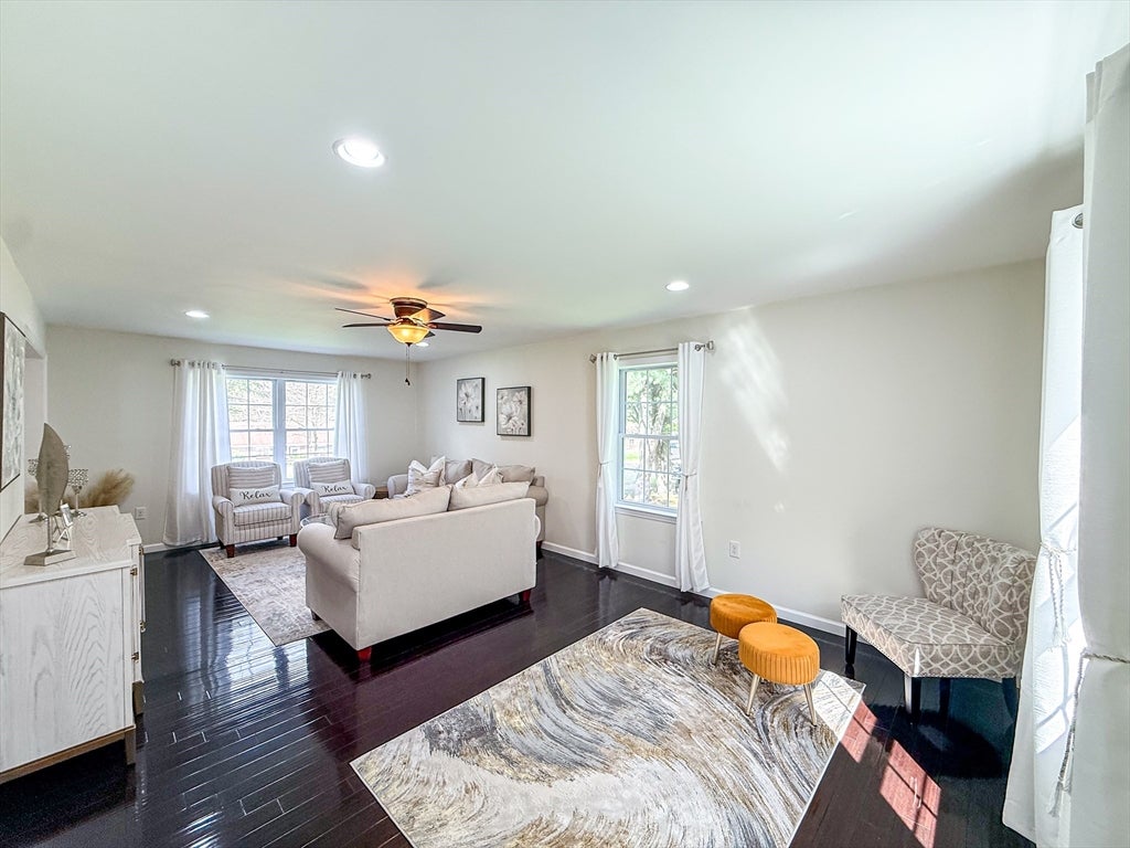 52 Phelps St, Marlborough, MA Photo #8