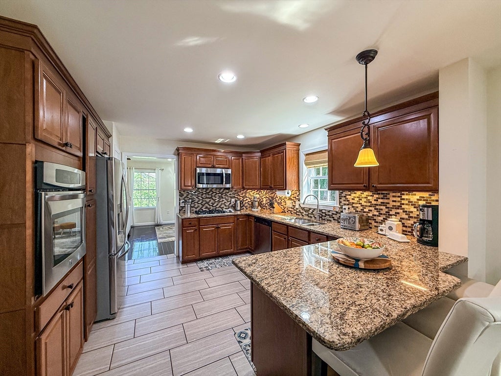 52 Phelps St, Marlborough, MA Photo #3