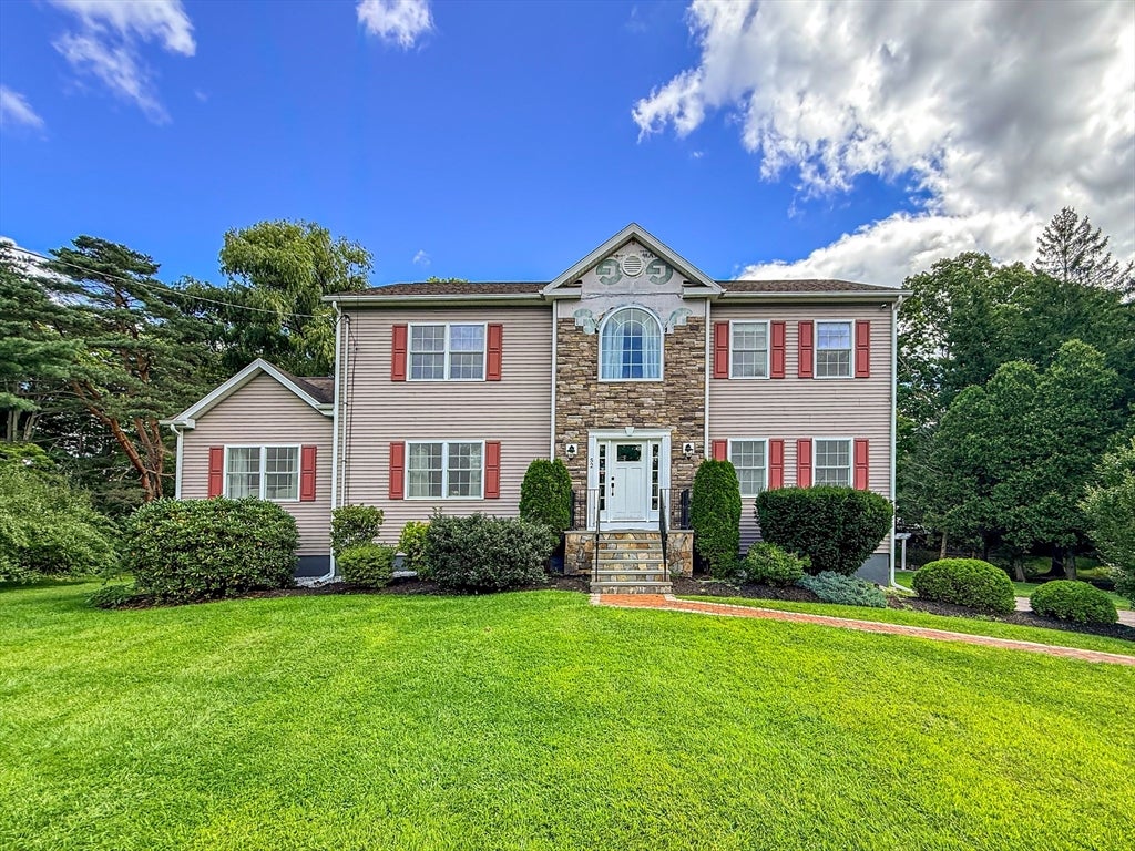 52 Phelps St, Marlborough, MA Photo #2