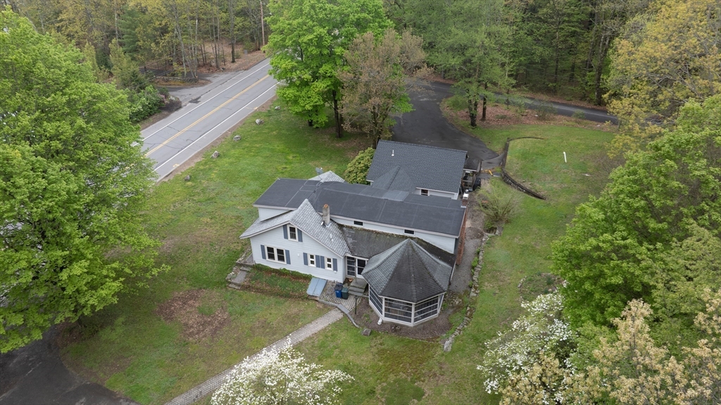 919 Chase Rd