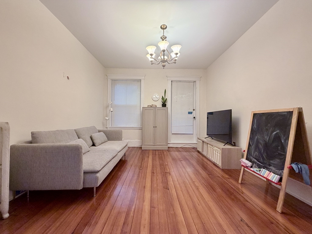 35 Westbourne Ter #2, Brookline, MA Photo #5