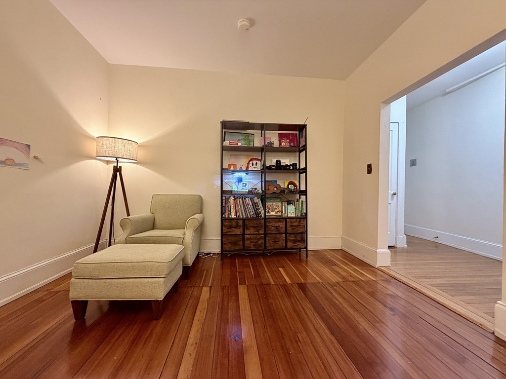 35 Westbourne Ter #2, Brookline, MA Photo #3