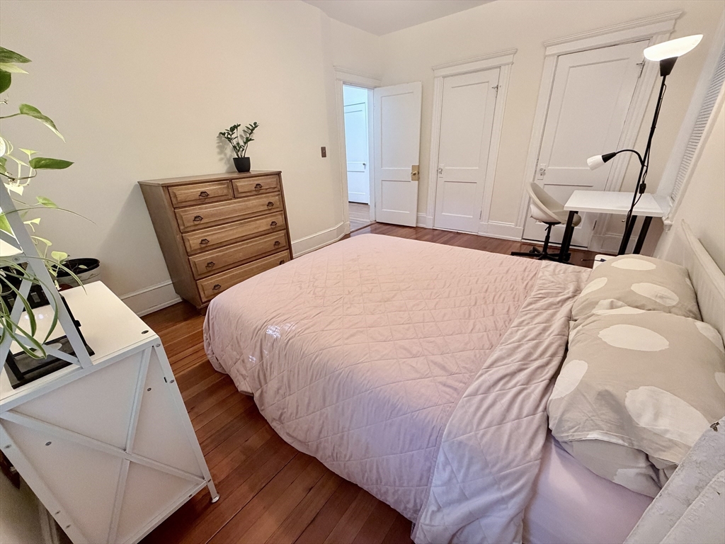 35 Westbourne Ter #2, Brookline, MA Photo #7