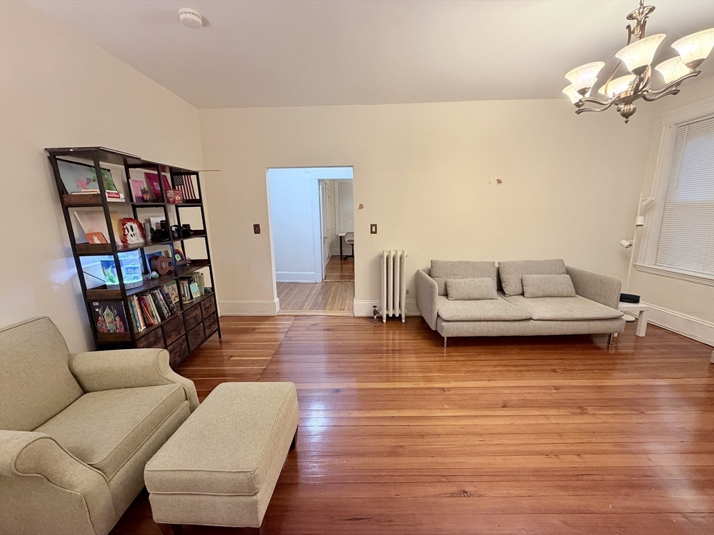 35 Westbourne Ter #2, Brookline, MA Photo #4