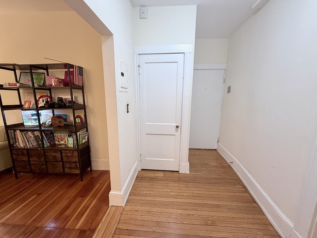 35 Westbourne Ter #2, Brookline, MA Photo #14