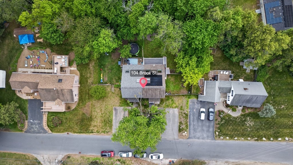 104 Brook St 104