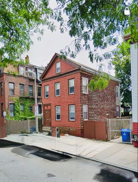 569 East 7th St Boston MA 02127