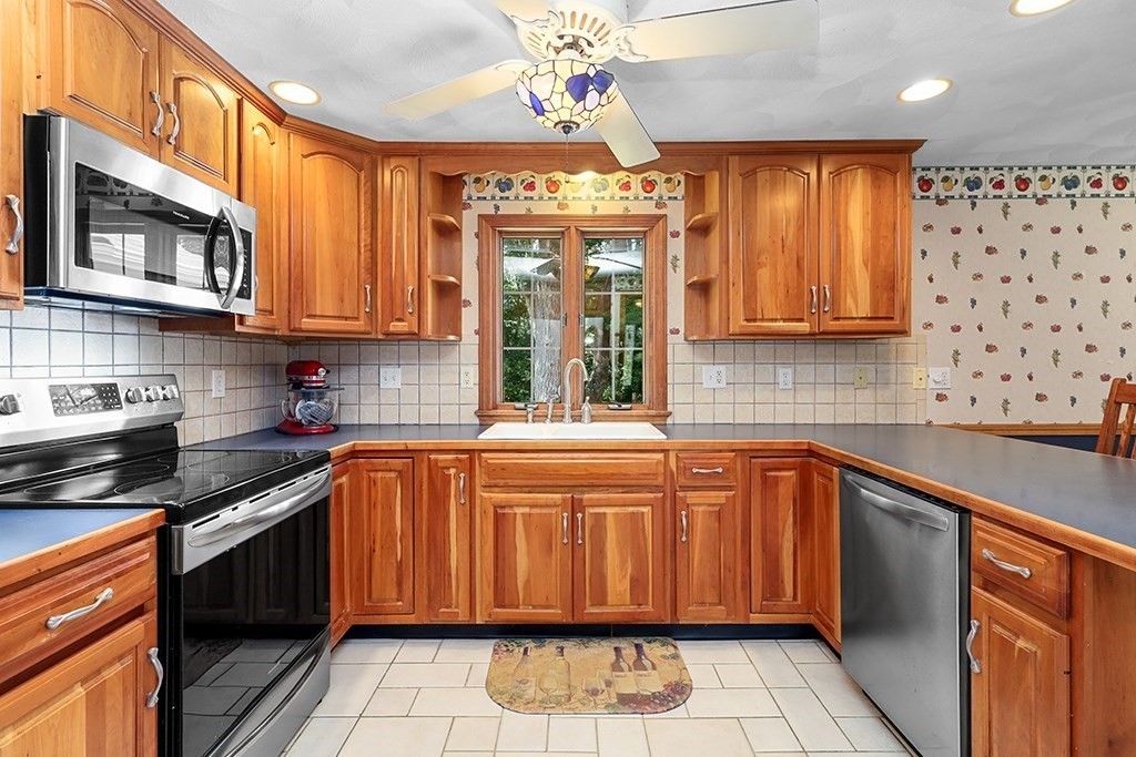 44 Winterberry
