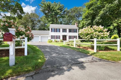 44 Winterberry Attleboro MA 02703